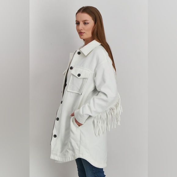 Levi’s Women Light Cream Fringe Fashion Jacket. - Picture 3 of 10